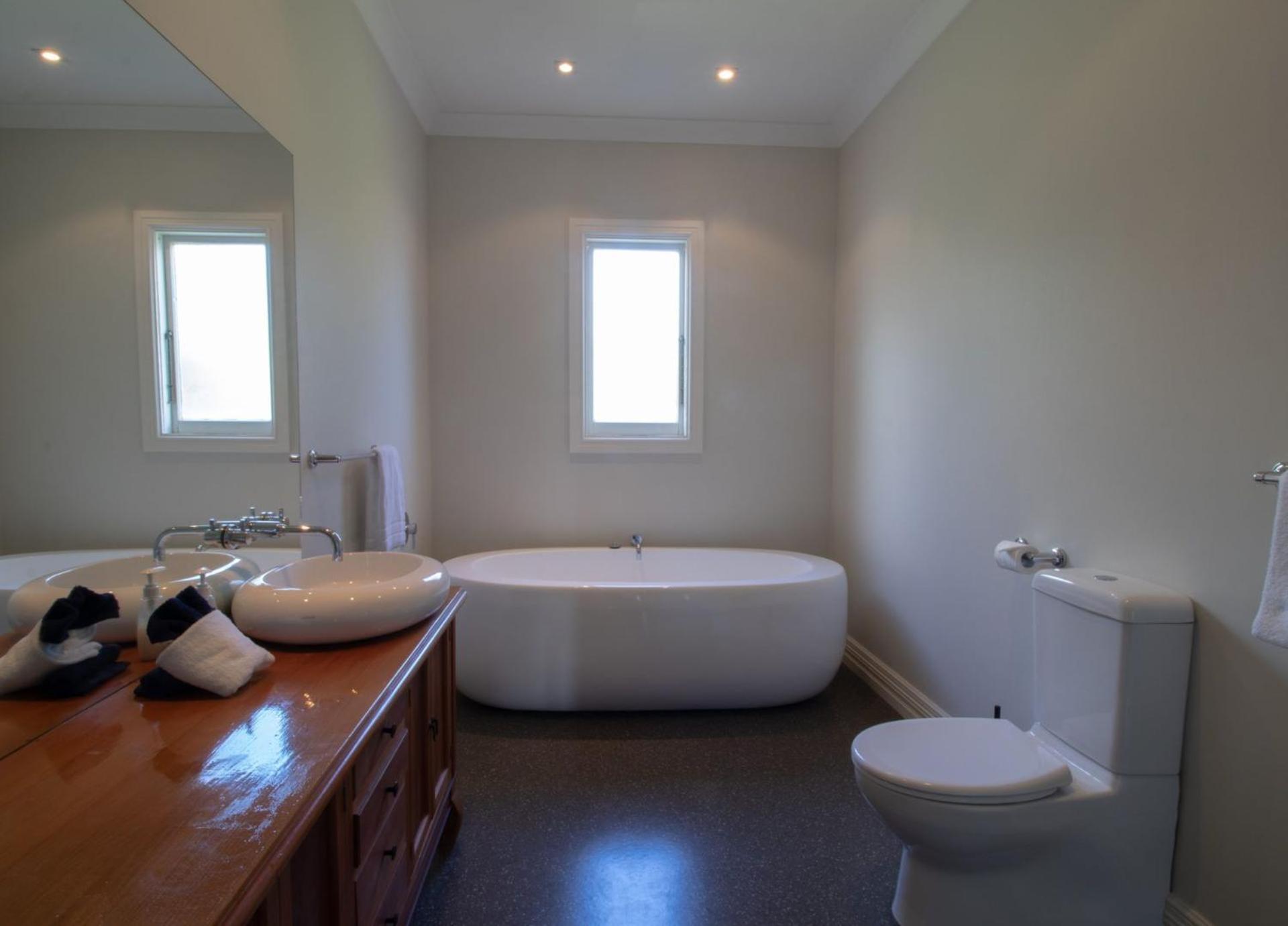 Fabulous In Fitzroy - Seconds To Fitzroy Beach New Plymouth Exteriör bild